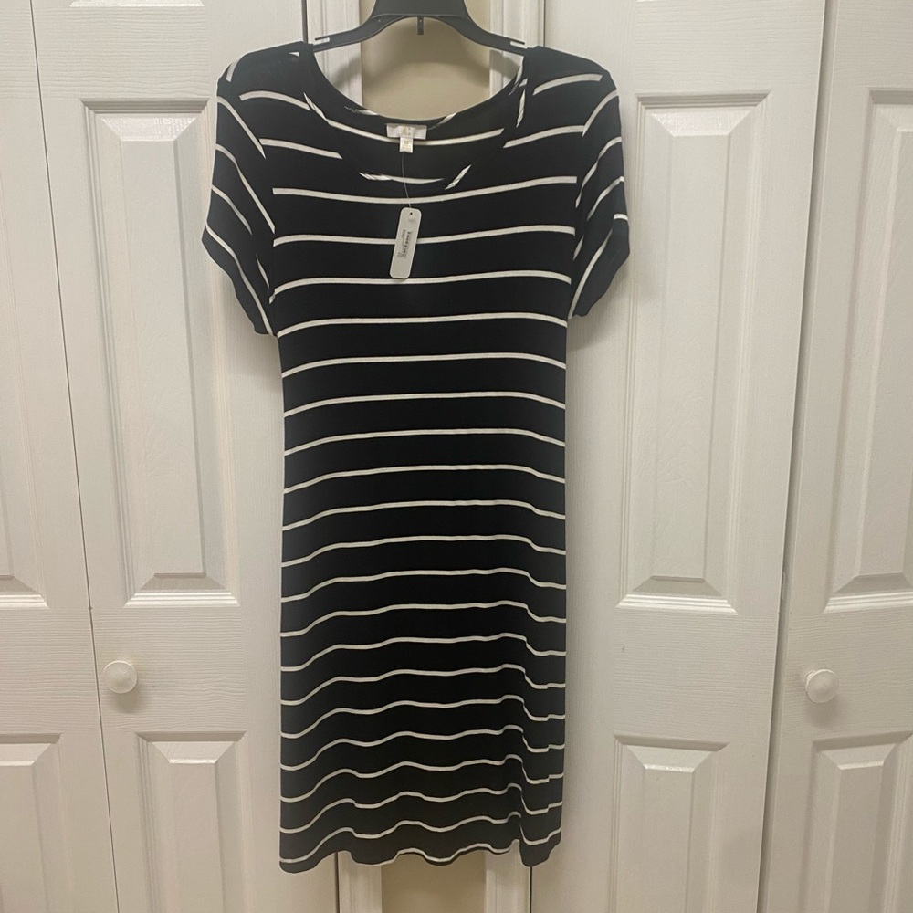 Zara Black and White Raglan Sleeve Mini Dress